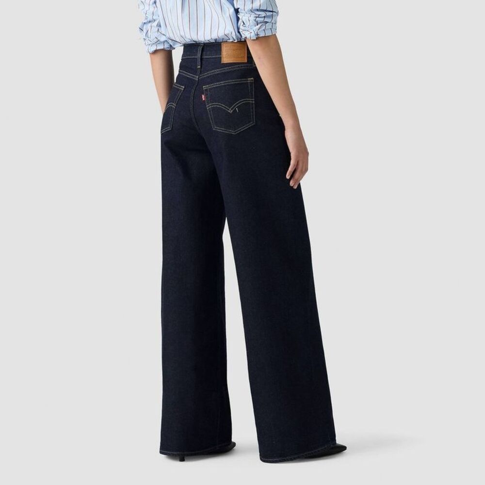 Levi's - Women's High-Rise Wide Leg Jeans - Retro Ri Retro Rinse - Picture 3 of 3